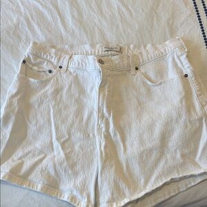 Abercrombie & Fitch White Jean Shorts curve love